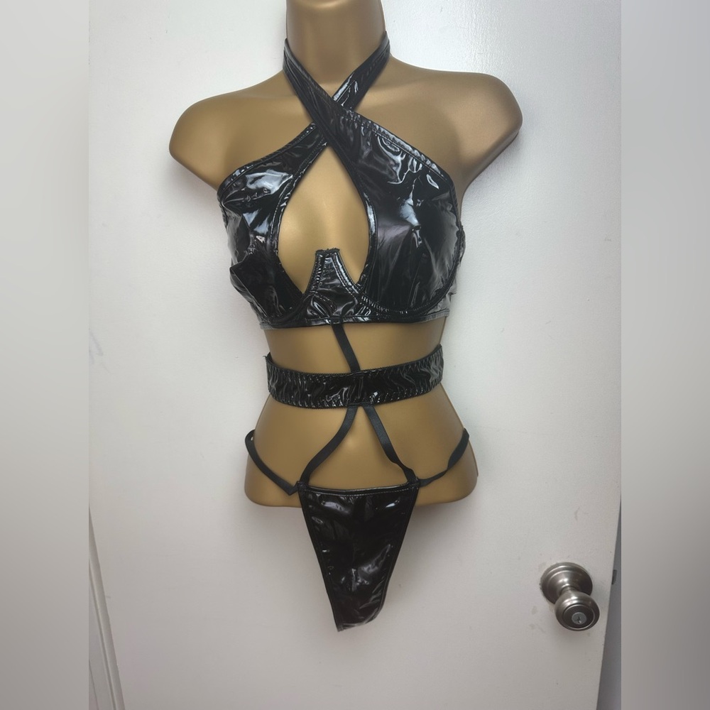 Widow X Dolls Kill Black Entangled Lust Patent Vinyl Underwire Bodysuit NWT M